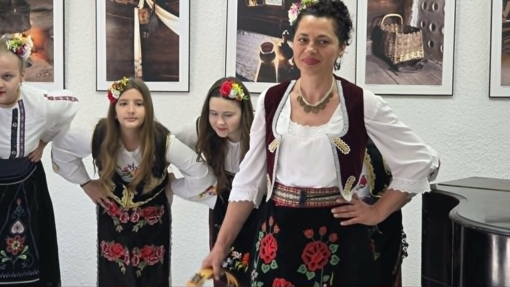 Koordinatorka Dragana Dimitrijević na nastupu s agrupom