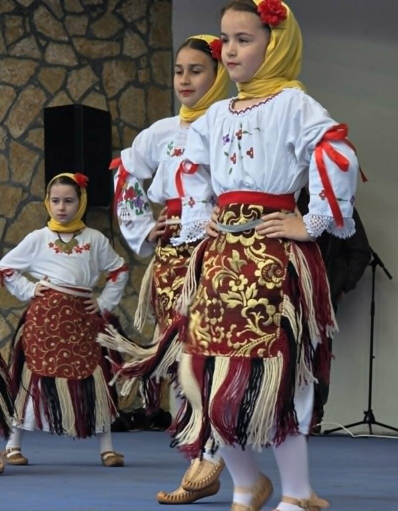 Splet vlaških igara