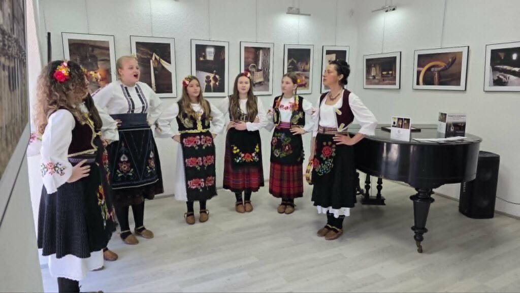 Pevačka grupa Lepterija